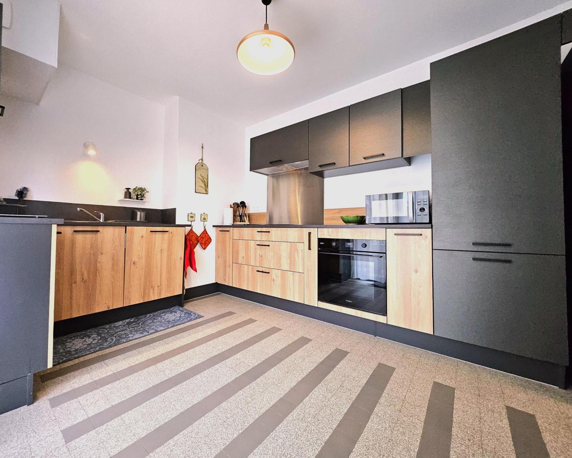 Apartment T4- Centre Ville- Parking Prive